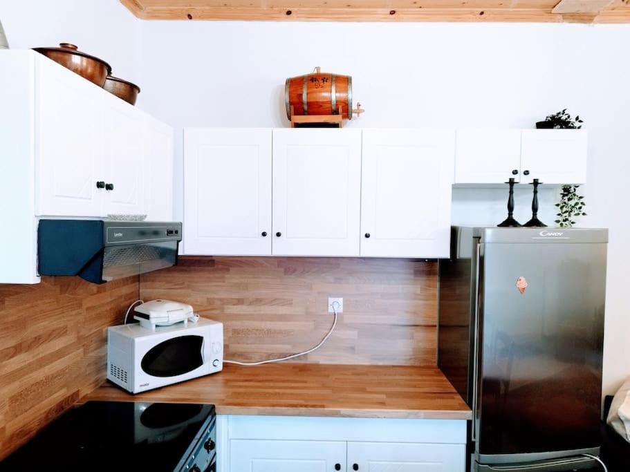 Cozy Cottage For 4 Lávdhas Dış mekan fotoğraf